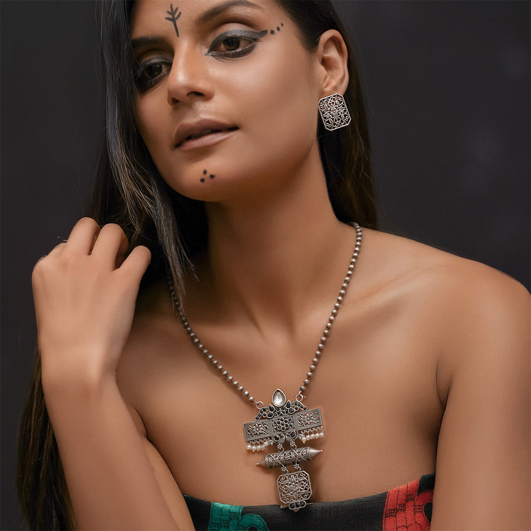 Where to Buy Trendy Necklace Sets for Girls in Pune