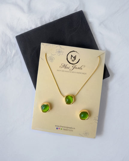 Crag Round Set – Emerald Green