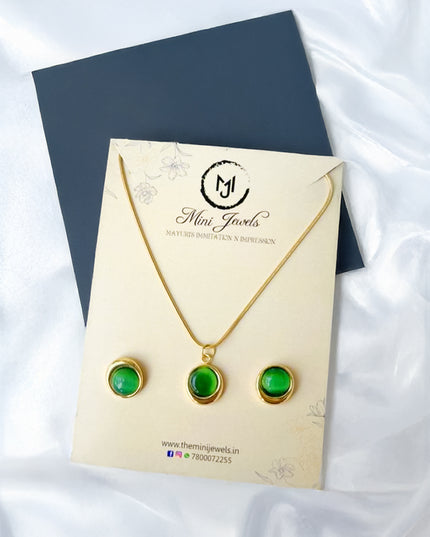 Crag Cushion Set – Apple Green