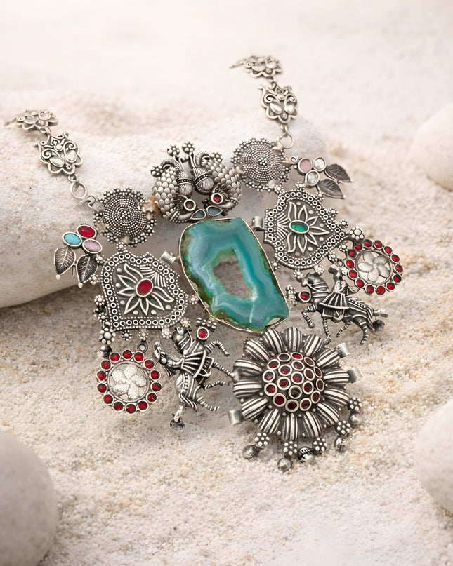 The Emerald Bloom Necklace