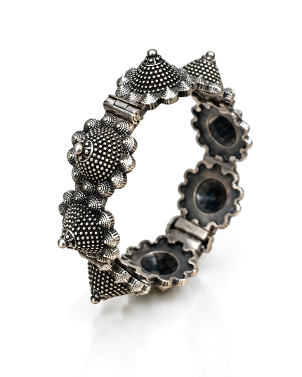 Antique Silver Floral Point Statement Cuff