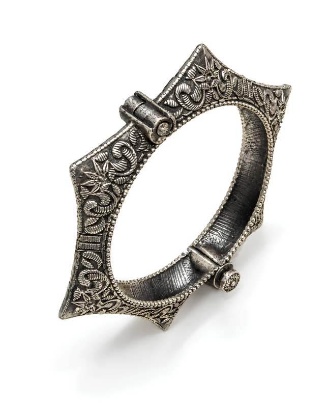 Antique Silver Floral Hand Cuff