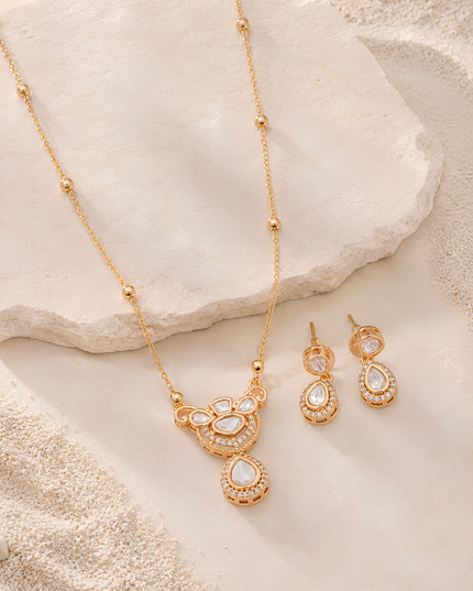 Majestic Grace Kundan Pendant Set
