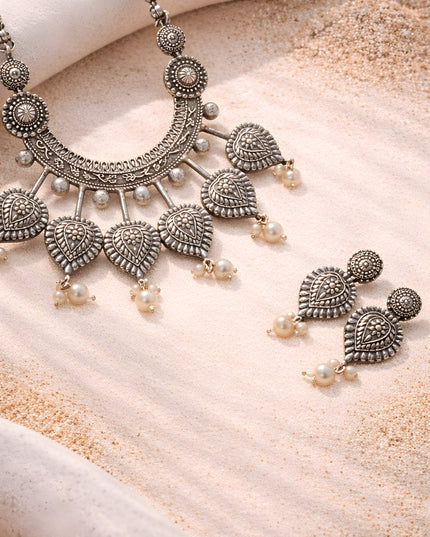 Chandrika Manjari Set (Necklace + Earrings)