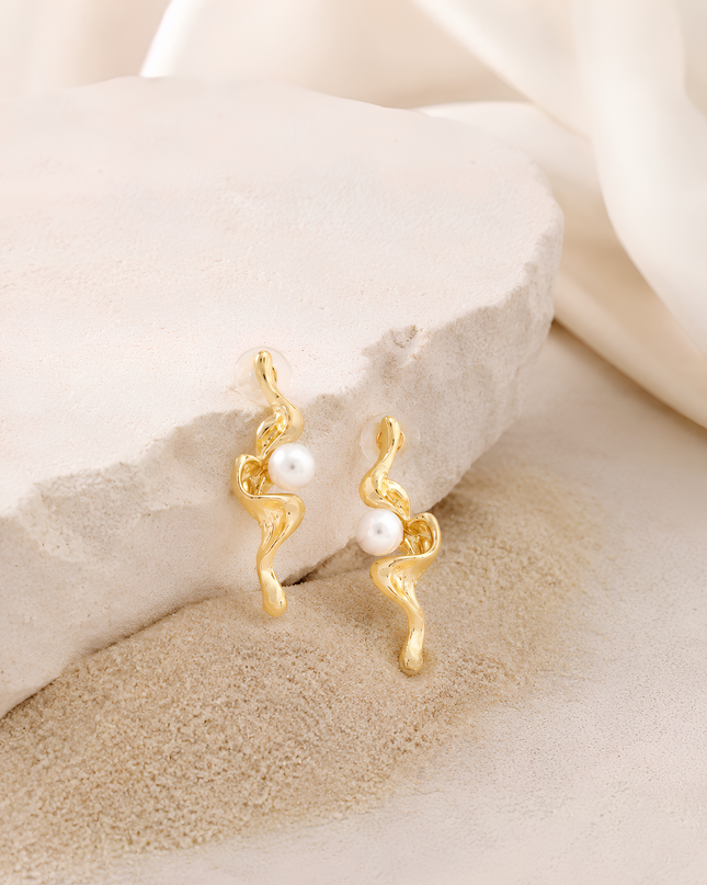 Eva Minimal Earrings