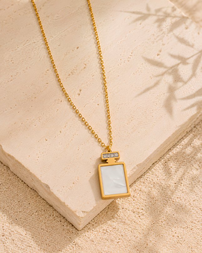 Mother of Pearl Pendant Fancy Chain