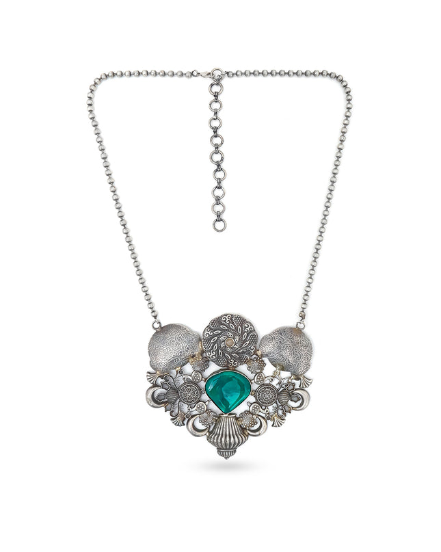 The Royal Emerald Glow Necklace