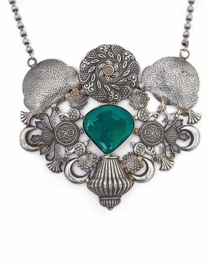 The Royal Emerald Glow Necklace