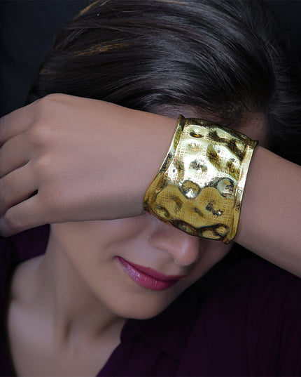 Hammered Gleam Cuff