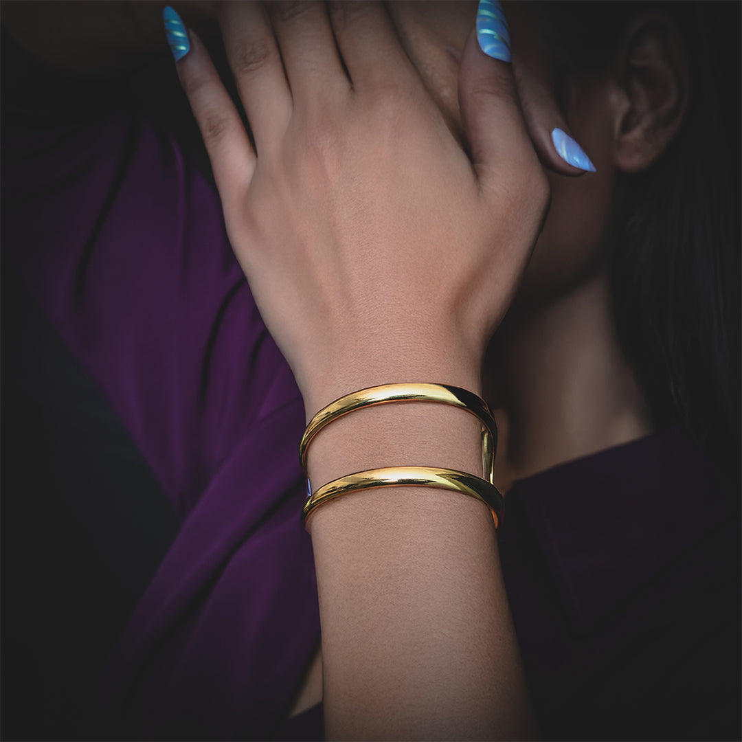Sleek Wave Cuff