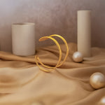 Load image into Gallery viewer, Sleek Wave Cuff
