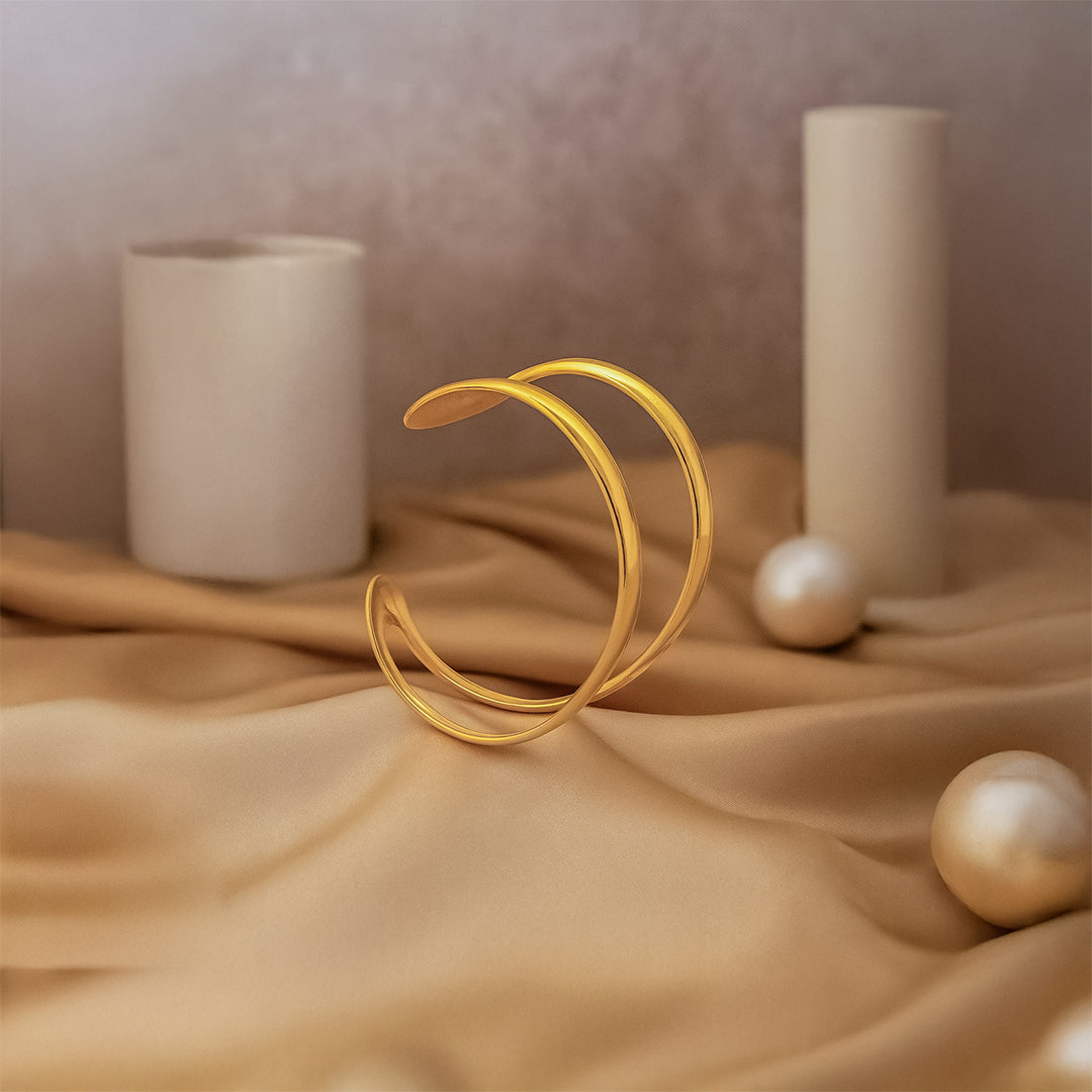 Sleek Wave Cuff