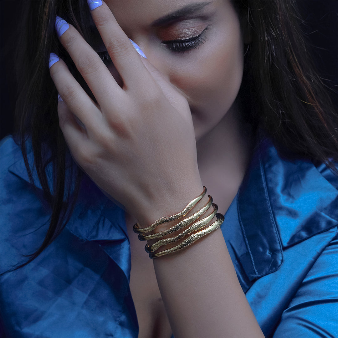 Flowline Cuff
