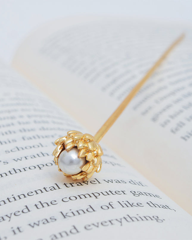 Crown Bud Pearl Pin