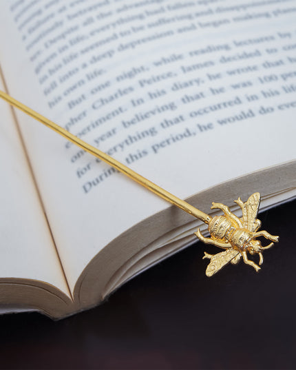 The Buzzing Muse Pin