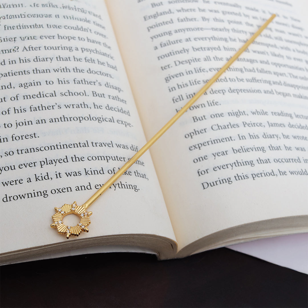 Sun Halo Wreath Pin