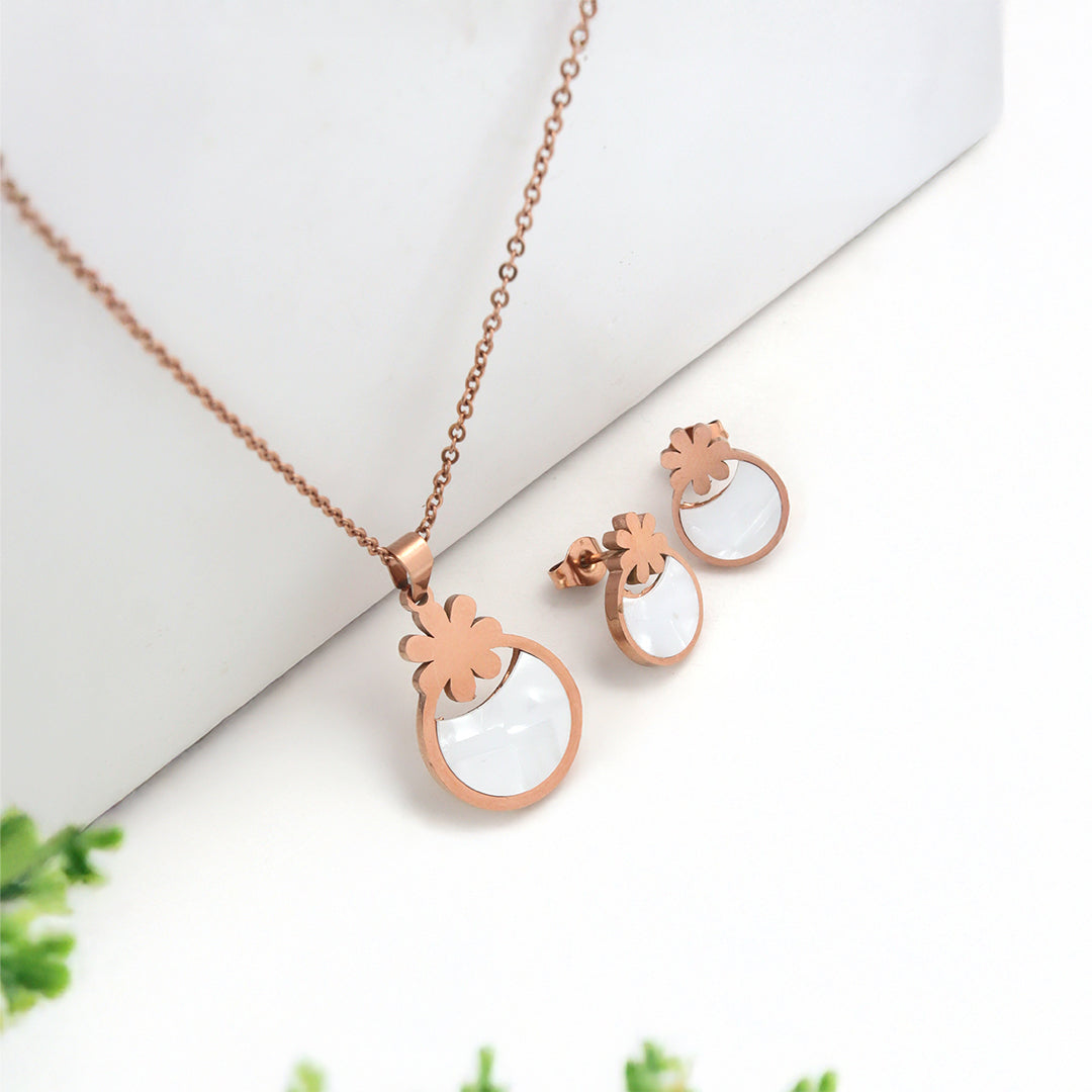Blush Bloom Set – Floral Round Pendant Necklace & Earrings