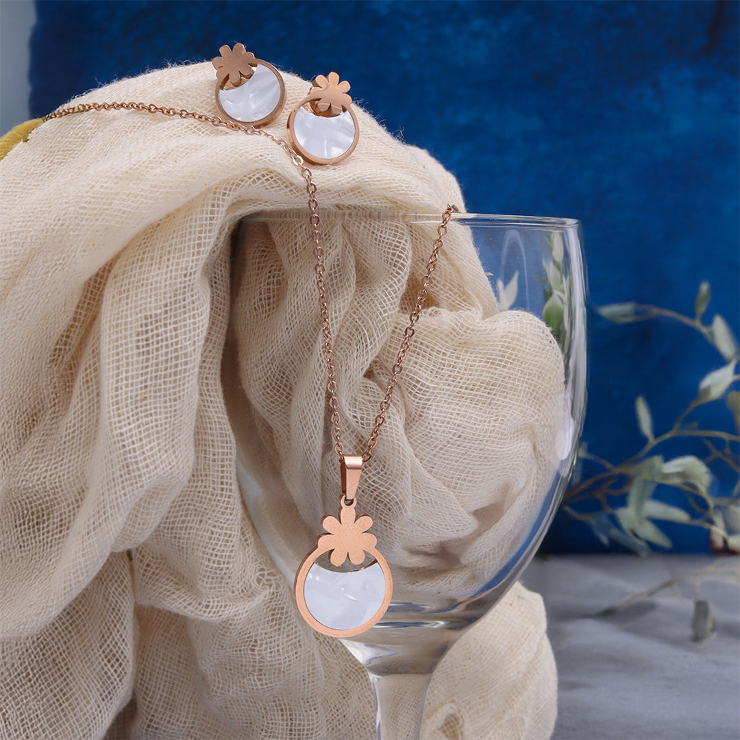 Blush Bloom Set – Floral Round Pendant Necklace & Earrings