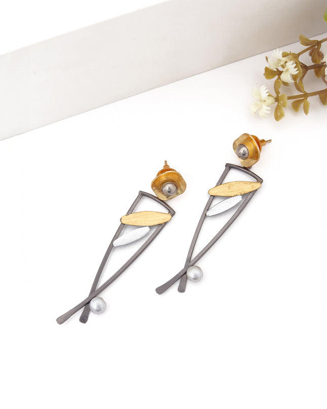 The Muse Linea Danglers