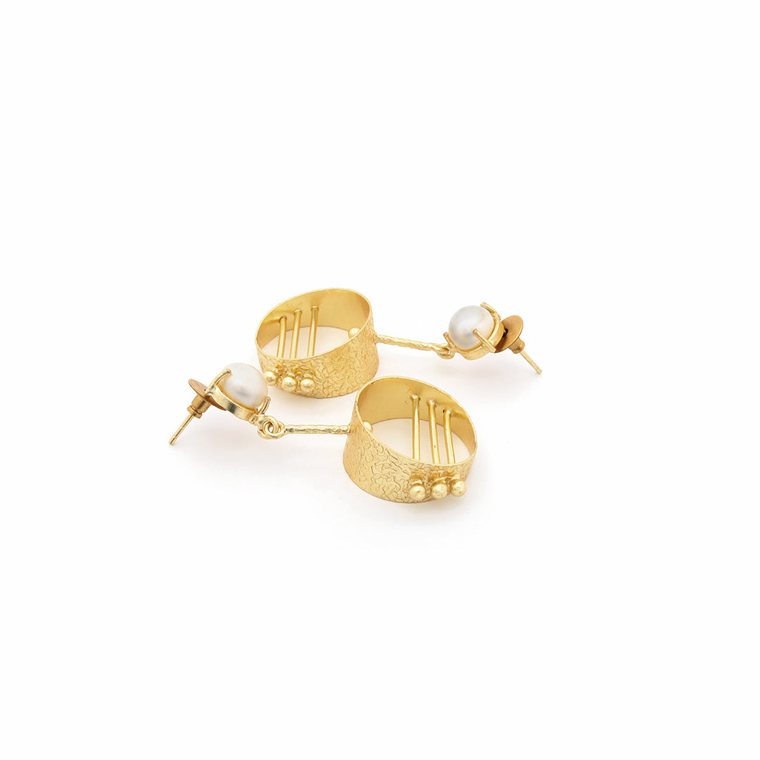 Mukta Round Earrings