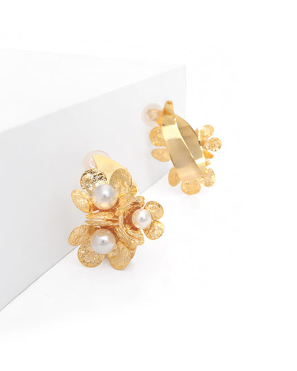 Blooming Pearl Petal Earrings