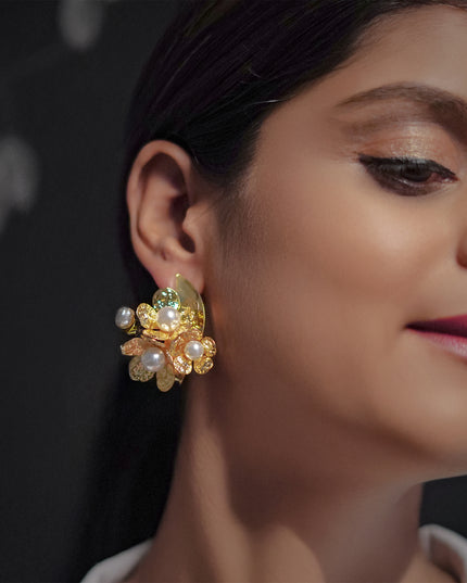 Blooming Pearl Petal Earrings