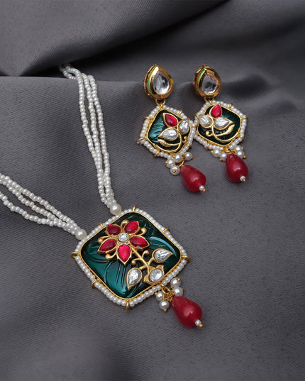 Treasure Necklace set 4