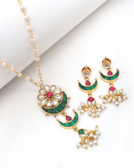 Devanshi Necklace Set