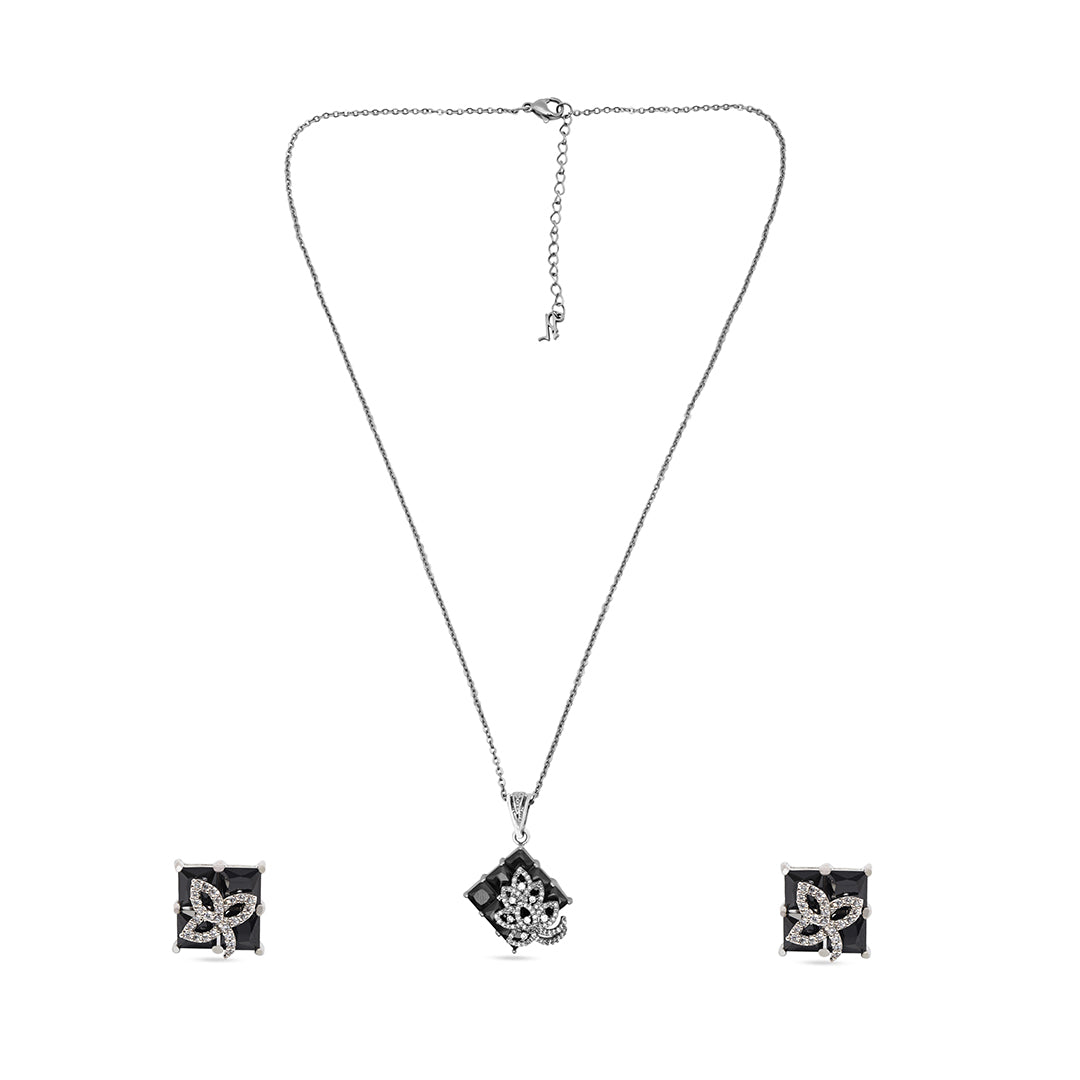 Zoya Set – Black Stone Pendant & Earrings