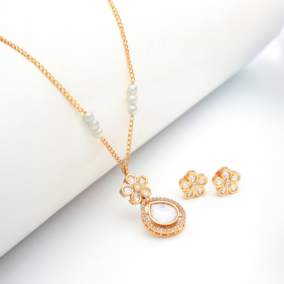 Guldaasta Bloom Necklace Set
