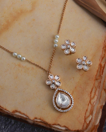 Guldaasta Bloom Necklace Set