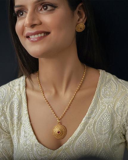 Chandrika Red Coin Set