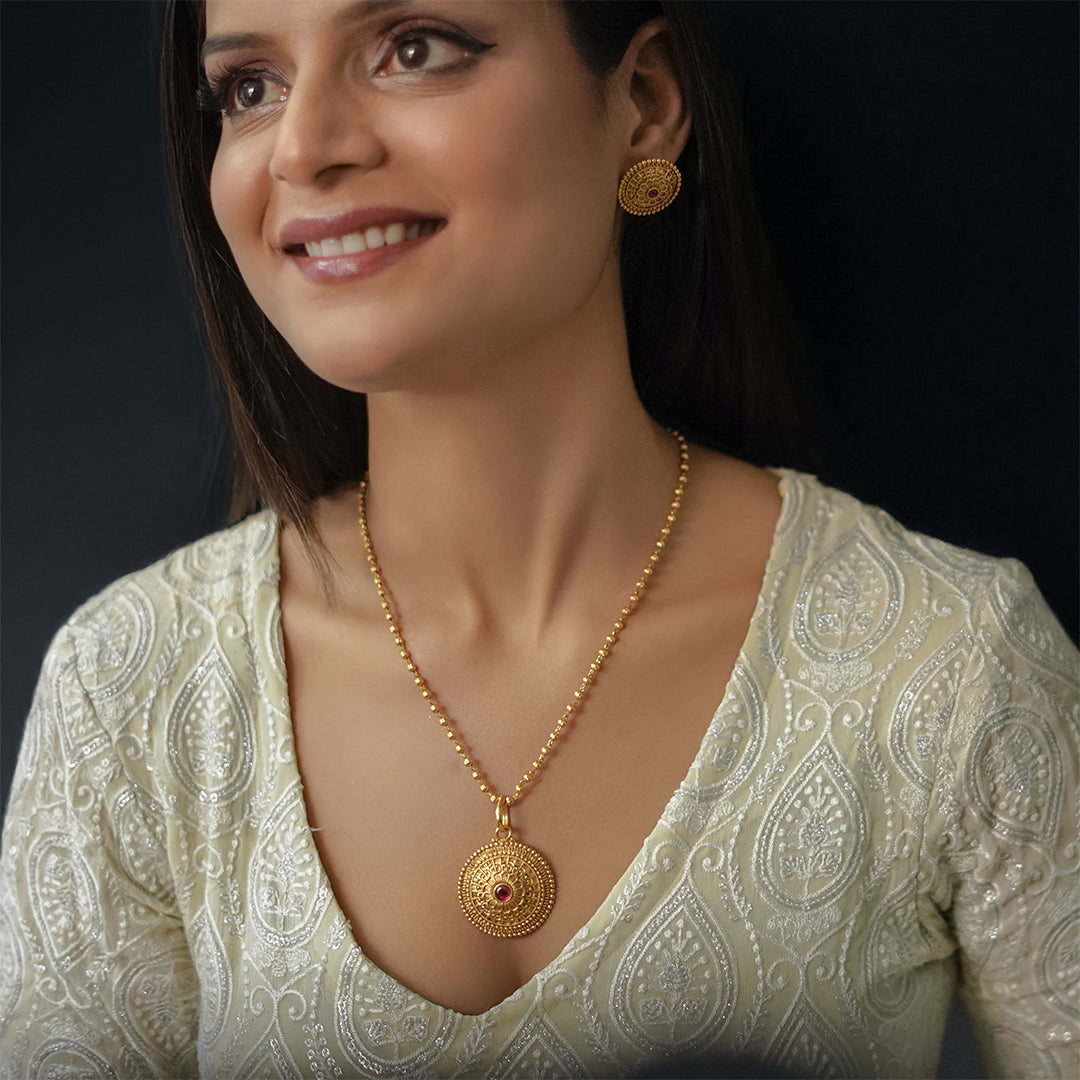 Chandrika Red Coin Set
