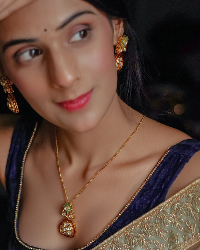 Meenakari Maroon Gulab Set