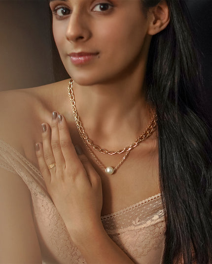 Noor Rose Drop Necklace