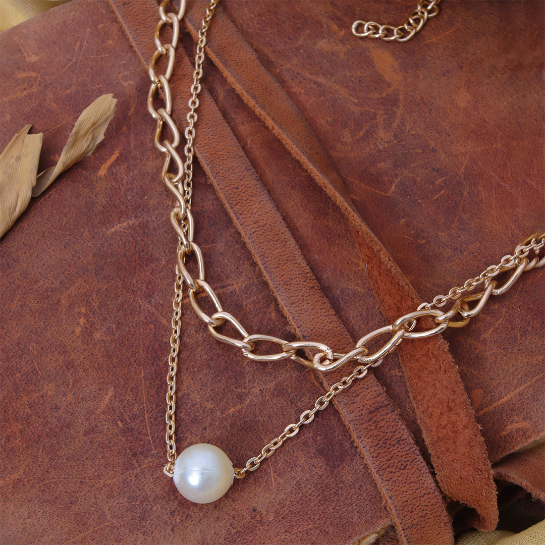 Noor Rose Drop Necklace