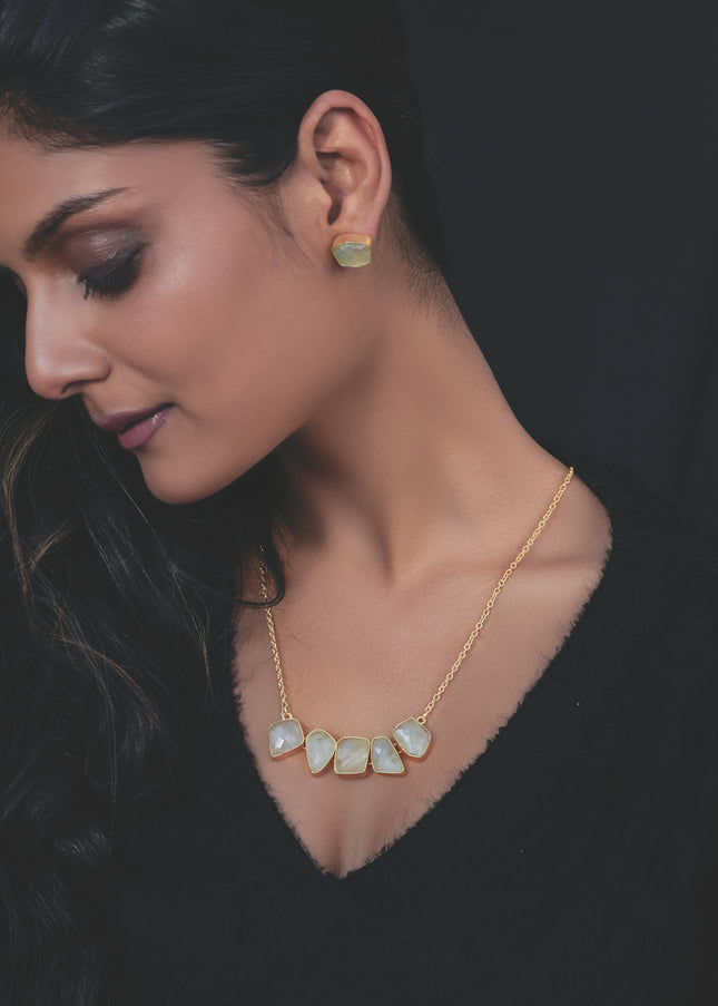 Soft Glow Stone Pendant Set