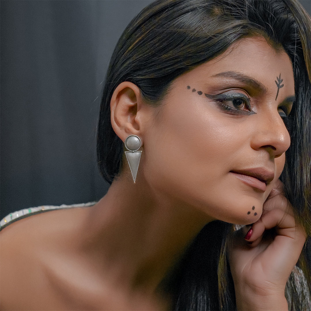 Shakti Shankh Studs