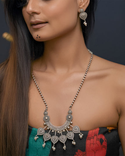 Shringaar Moon Set (Necklace + Earrings)