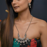 Load image into Gallery viewer, Chandrika Manjari Set (Necklace + Earrings)
