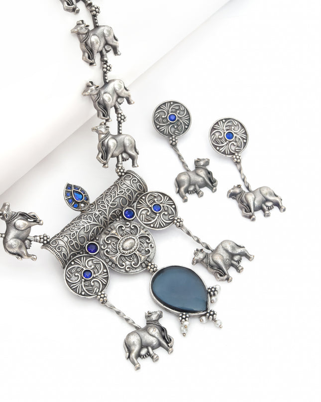 Sapphire Cowbell Heritage Necklace Set
