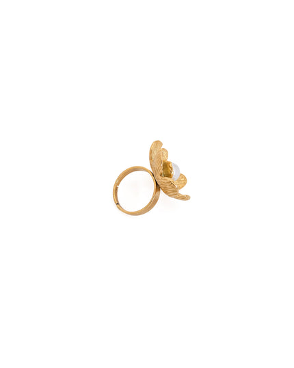 Petal Pearl Ring