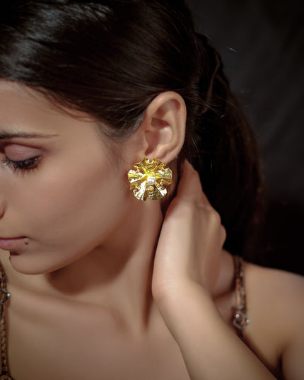 Flower Shaped Feather Earring