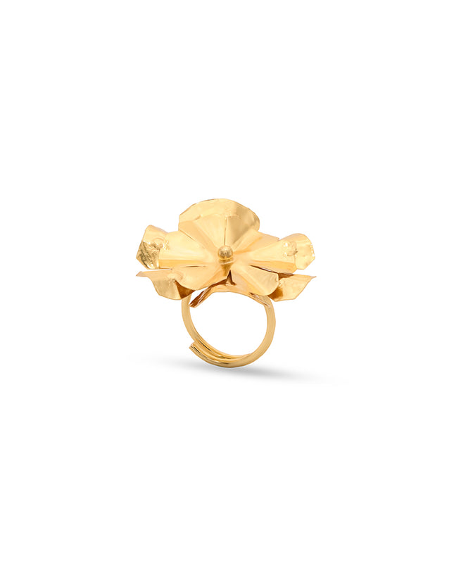 Elegant Leaf Ring